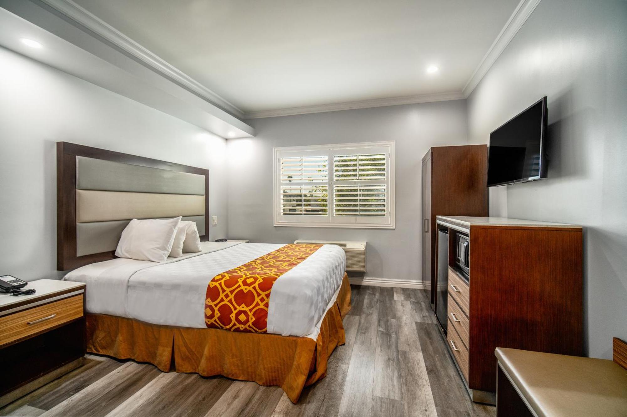 Rodeway Inn & Suites Пасадина Экстерьер фото