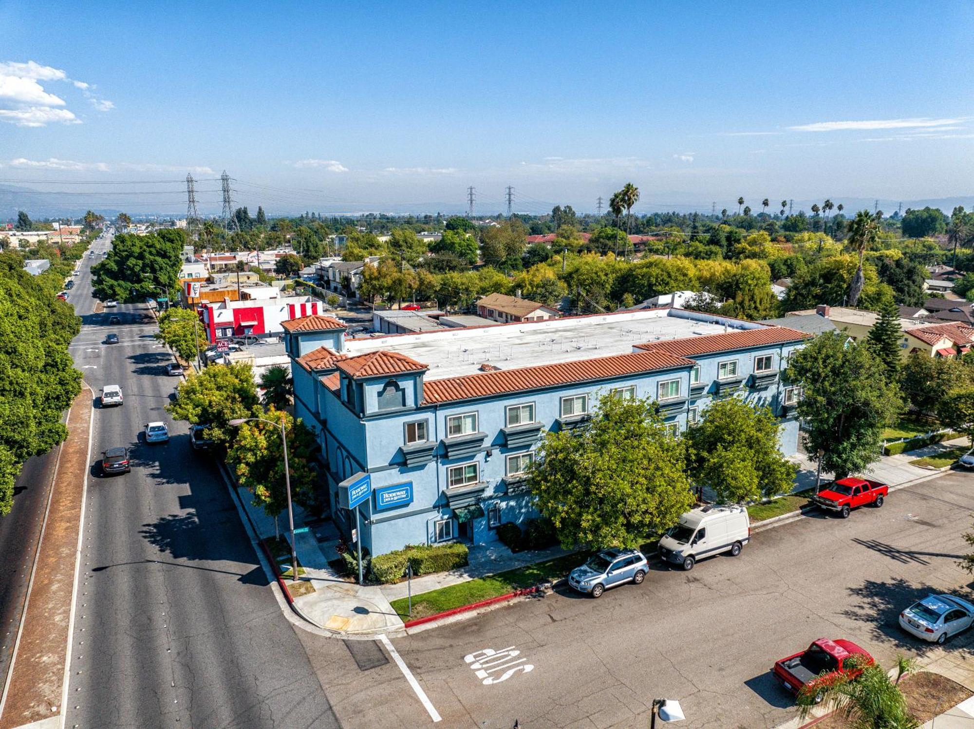 Rodeway Inn & Suites Пасадина Экстерьер фото