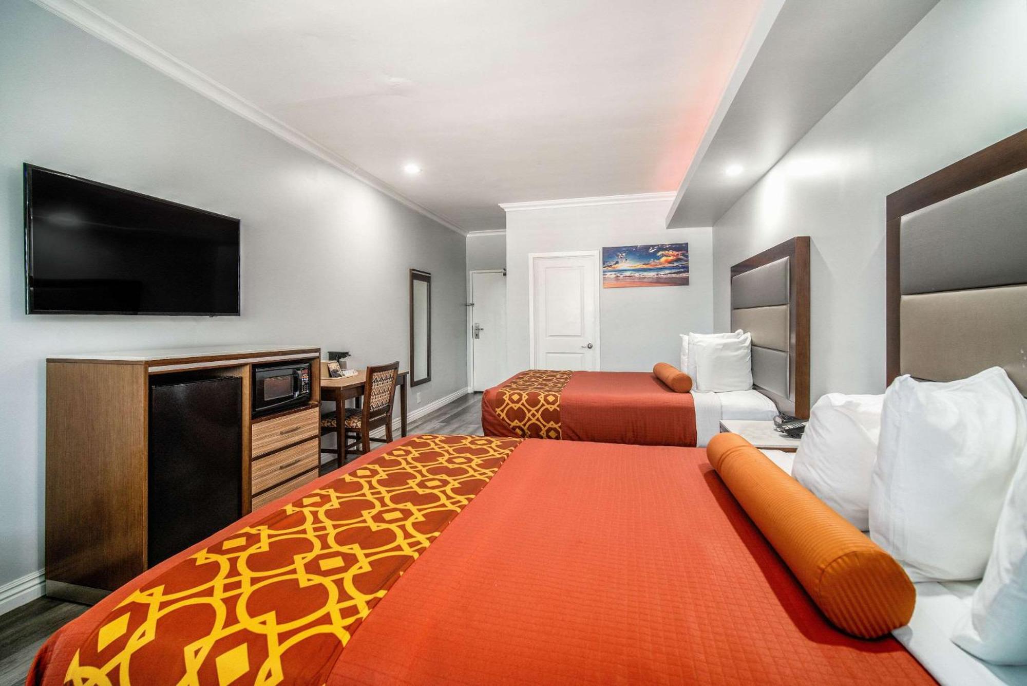 Rodeway Inn & Suites Пасадина Экстерьер фото